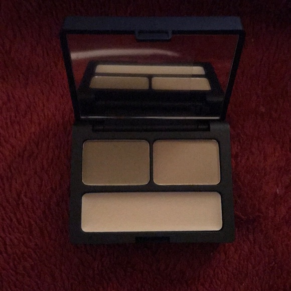 Brow Box 🦄 CLOSET CLOSING 🦄 - Picture 4 of 6